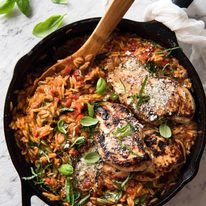 Risoni Pasta Recipe with Chicken - Italian Chicken with a tomato basil risoni pasta recipe, all made in one pot! Quick, super tasty 30 minute meal. staging.recipetineats.com
