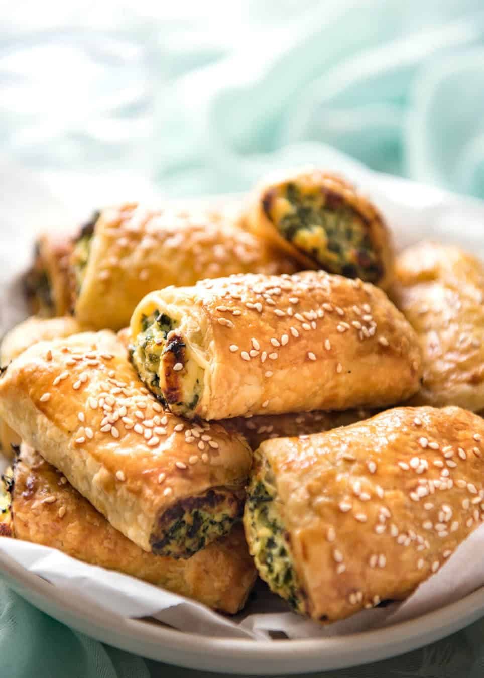 Spinach and Ricotta Rolls - a moist cheesy filling enclosed with buttery flaky puff pastry. Great make ahead for freezing! staging.recipetineats.com