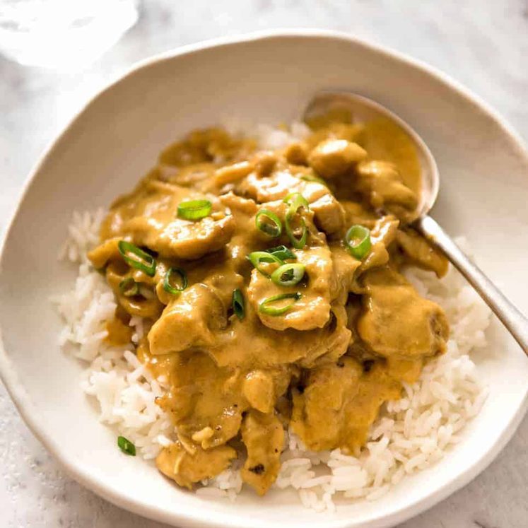 Chinese Satay Chicken Stir Fry - This is the Chinese takeout version of satay! Chicken stir fried in a satay sauce, this is made from scratch and tastes incredible. And easy! staging.recipetineats.com
