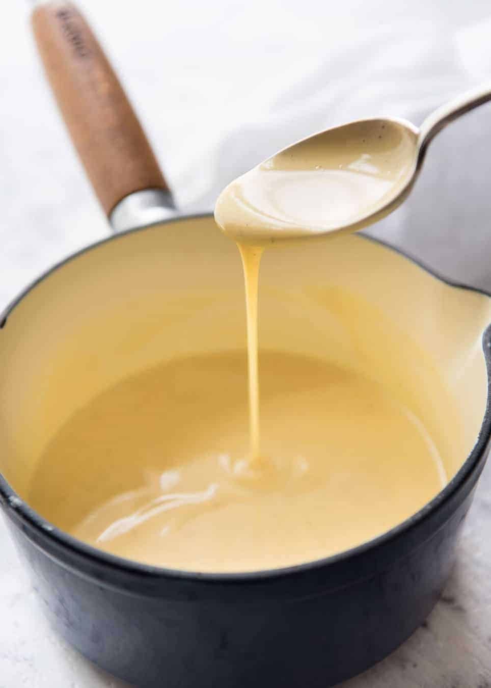 A classic, easy custard made using only egg as the thickener, no cornflour. Also known as Creme Anglaise, this is rich and stunning! staging.recipetineats.com