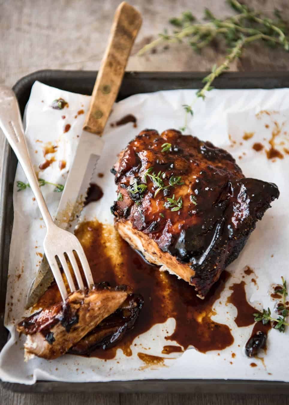 Balsamic vinegar, soy sauce, honey, sugar and garlic is all you need to make this super easy and fast Baked Balsamic Chicken! No marinating required. staging.recipetineats.com