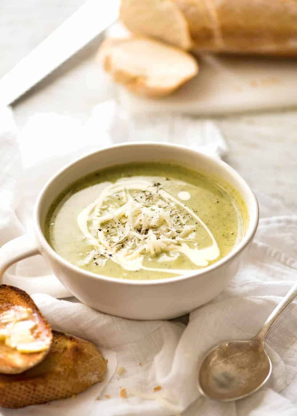 Silky, thick, Healthy Creamy Zucchini Soup. Perfect for dunking in hot crusty bread! staging.recipetineats.com