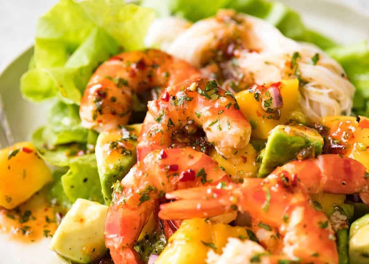 This Prawn, Mango and Avocado Salad with Noodles is perfect for balmy summer days. Great no cook meal! staging.recipetineats.com