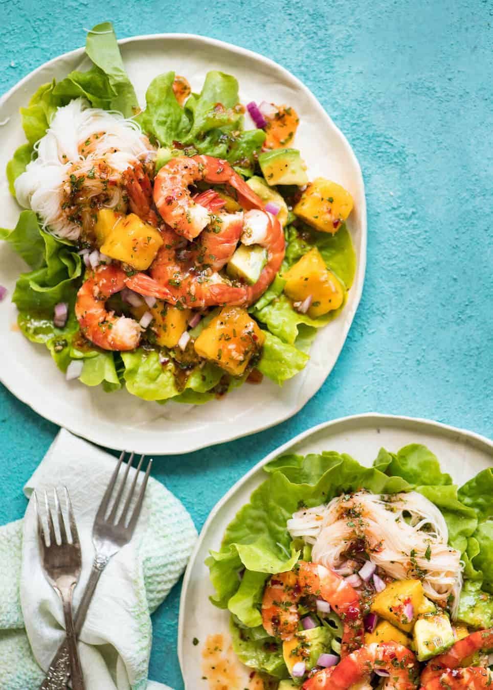 This Prawn, Mango and Avocado Salad with Noodles is perfect for balmy summer days. Great no cook meal! staging.recipetineats.com