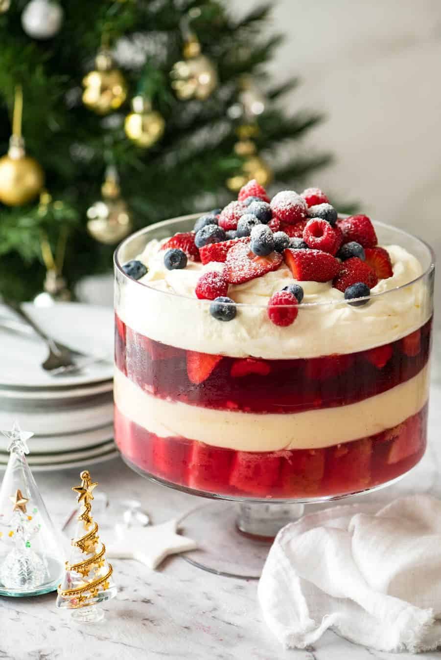 Beautiful, easy Christmas Trifle with Cranberry Juice Jelly, custard, lots of cream and berries! staging.recipetineats.com