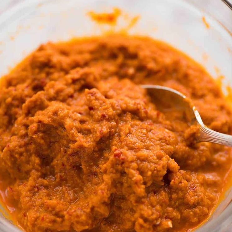A Thai Red Curry Paste from some of Australia's most well known Thai Chefs. Truly restaurant quality. recipetineats.com