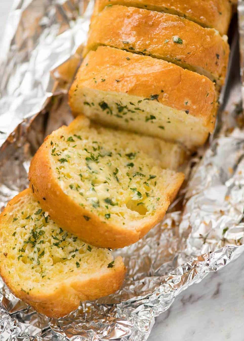 Better than Pizza Hut! For a truly religious Garlic Bread experience, skip the artisan bread and use a basic French stick. And no skimping on butter! staging.recipetineats.com