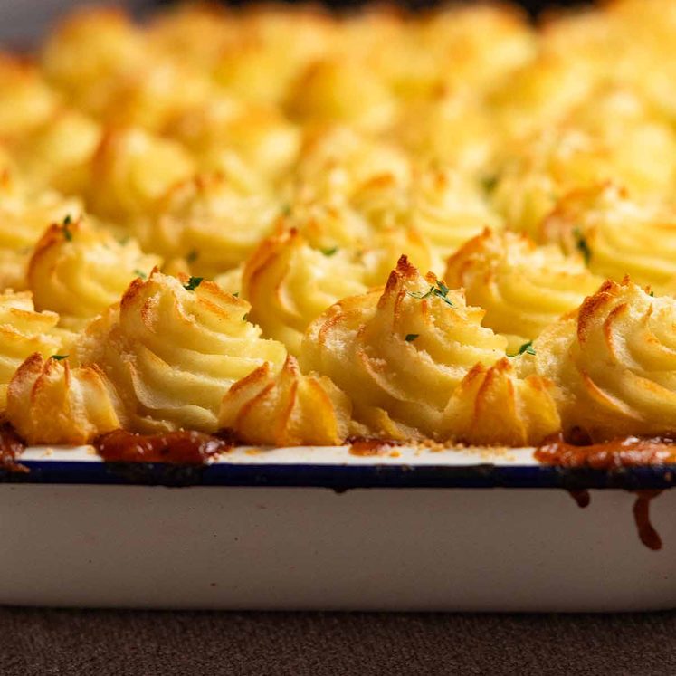 Duchess potato chicken mushroom pie